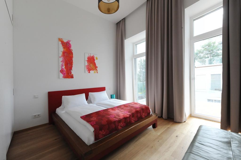 Terrassenapartment Stumpergasse Vienna Room photo